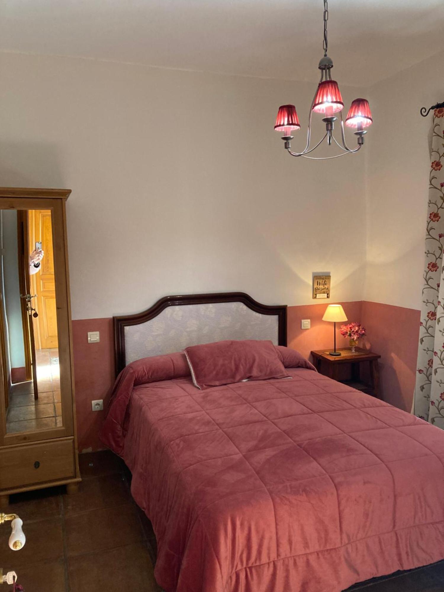 La Roca de la Sierra Casa Rural Valdevilano المظهر الخارجي الصورة